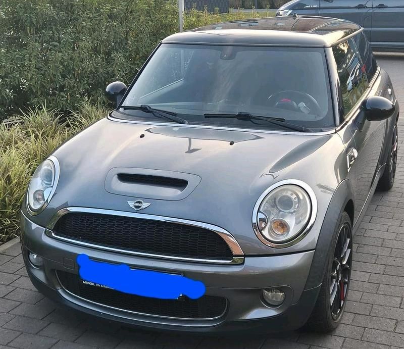 Silber Gebraucht 2009 Mini Cooper S Kleinwagen | 8.900 € - Bild 1/4