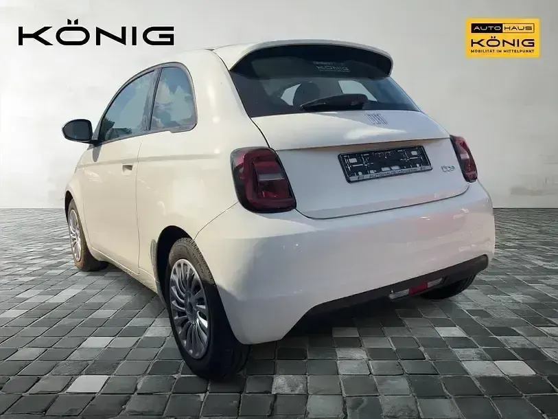 Gebraucht Fiat 500e Basis 86 kW (118 PS) 2023 Weiß Limousine