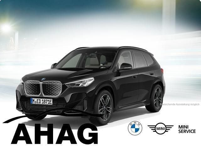 Beige Neu 2025 BMW iX1 Comfort Edition SUV | 52.840 € (Superpreis) - Bild 1/4