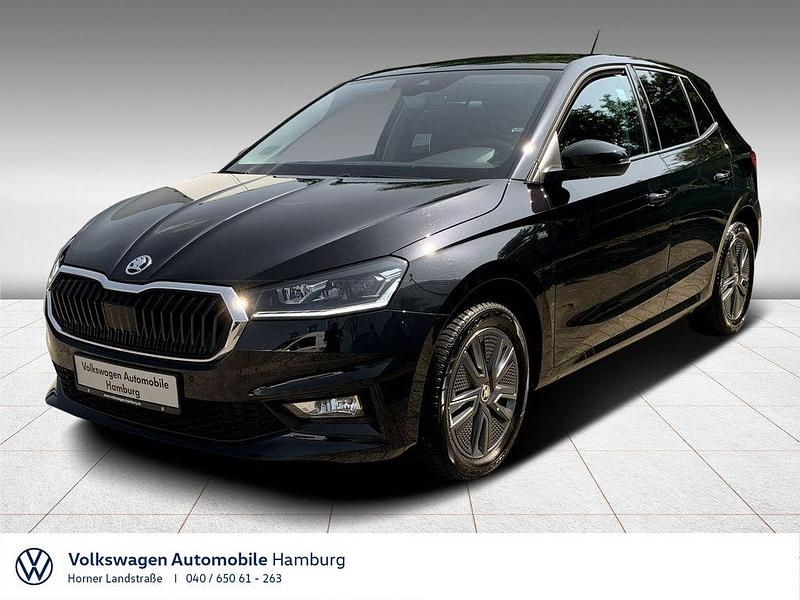 Blackmagic perleffekt (metallic) Gebraucht 2024 Skoda Fabia Drive Kleinwagen | 19.850 € (Fairer Preis) - Bild 1/4