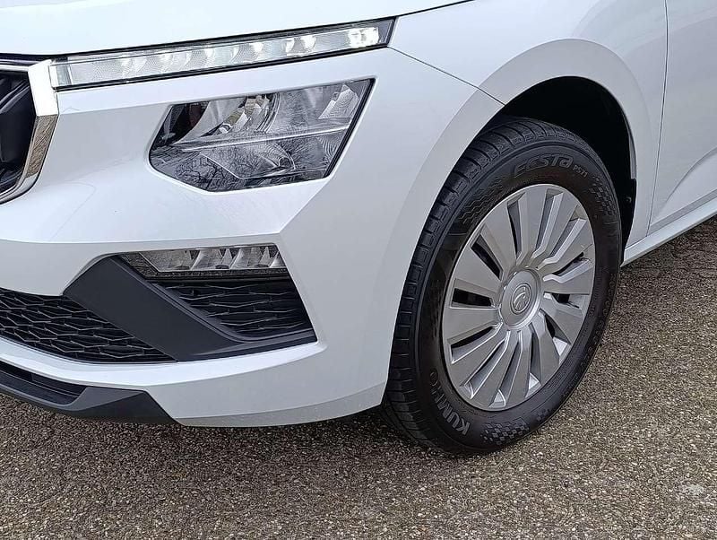 Gebraucht Skoda Kamiq Essence 95 PS (69 kW) 2024 Moonweiss metallic SUV