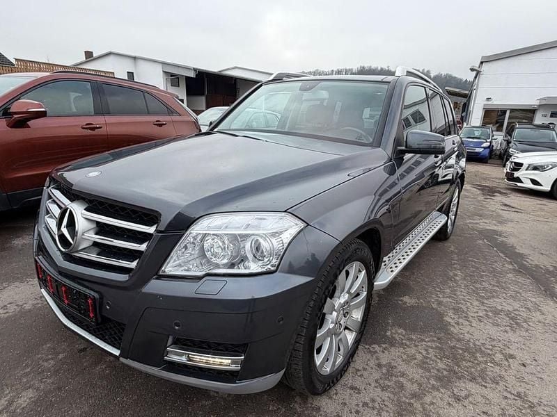 Grau Gebraucht 2012 Mercedes GLK250 SUV | 11.999 € (Guter Preis) - Bild 1/4