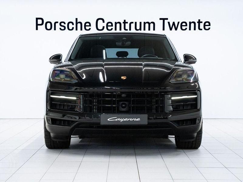 Gebraucht Porsche Cayenne 470 PS (345 kW) 2024 Schwarz SUV