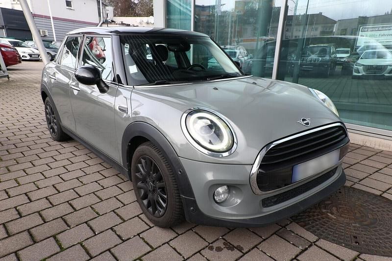 Gebraucht Mini Cooper D Pepper 116 PS (85 kW) 2018 Moonwalk grey Kleinwagen
