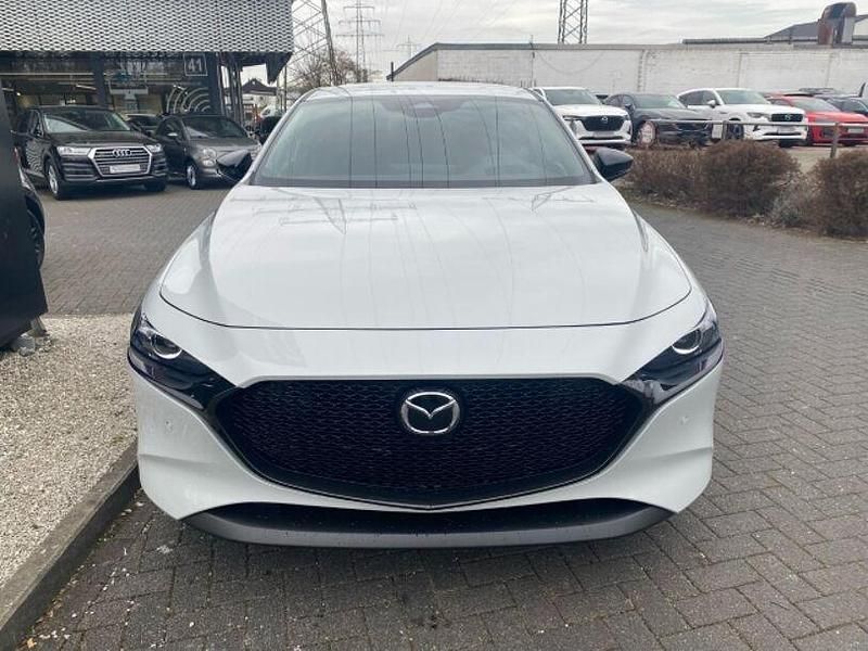 Neu Mazda 3 Homura-Line 140 PS (102 kW) 2026 Weiss Limousine