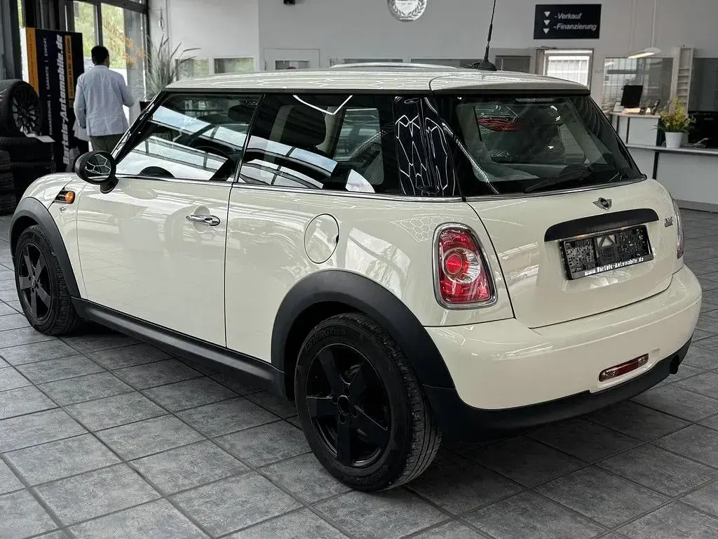 Gebraucht Mini ONE Salt 75 PS (55 kW) 2012 Pepper white Kleinwagen