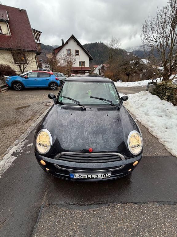 Gebraucht Mini ONE Seven 90 PS (66 kW) 2005 Schwarz Kleinwagen