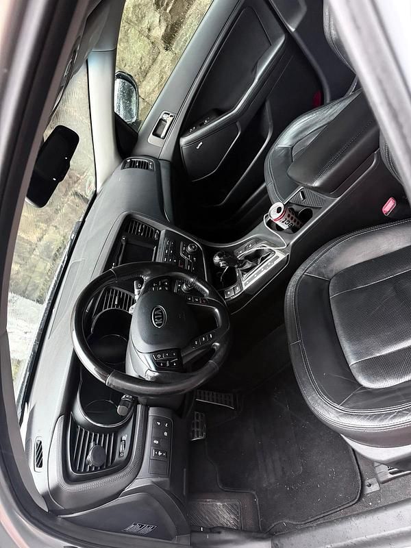 Gebraucht Kia Optima Turbo 136 PS (100 kW) 2012 Grau Limousine