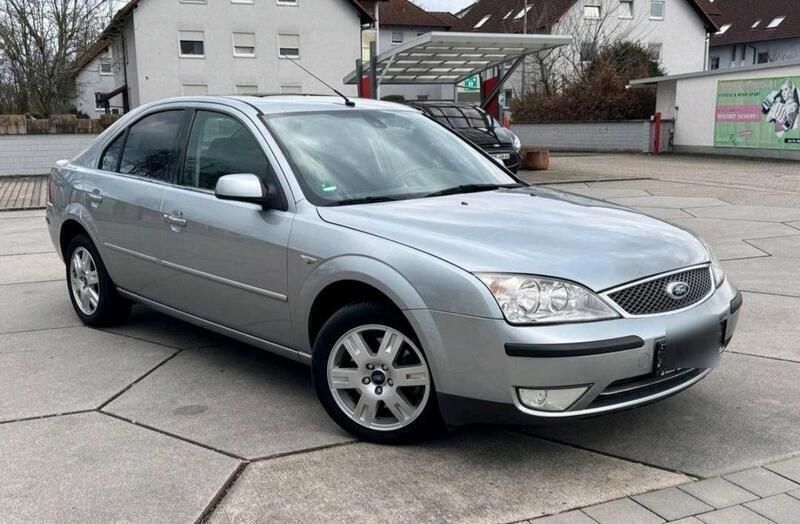 Grau Gebraucht 2004 Ford Mondeo Kombi | 2.150 € (Fairer Preis) - Bild 1/4