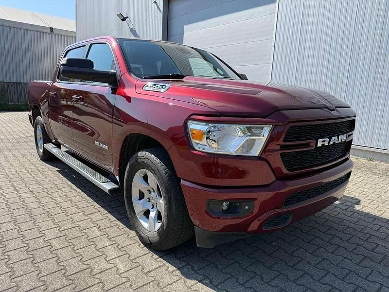 Rot Gebraucht 2022 Dodge Ram Abholung | 39.250 € - Bild 1/4