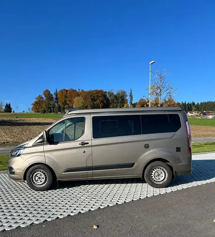 Gebraucht Ford Transit Custom Nugget 170 PS (125 kW) 2019 Silber Van / Kleinbus