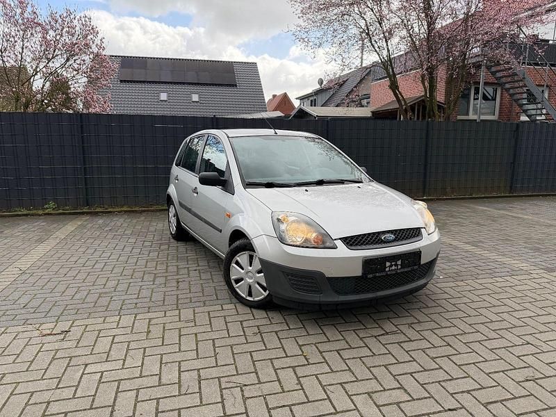 Gebraucht Ford Fiesta 69 PS (50 kW) 2007 Grau Kleinwagen