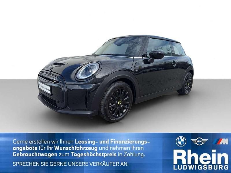 Gebraucht Mini Cooper SE 135 kW (184 PS) 2023 Midnight black metallic Kleinwagen