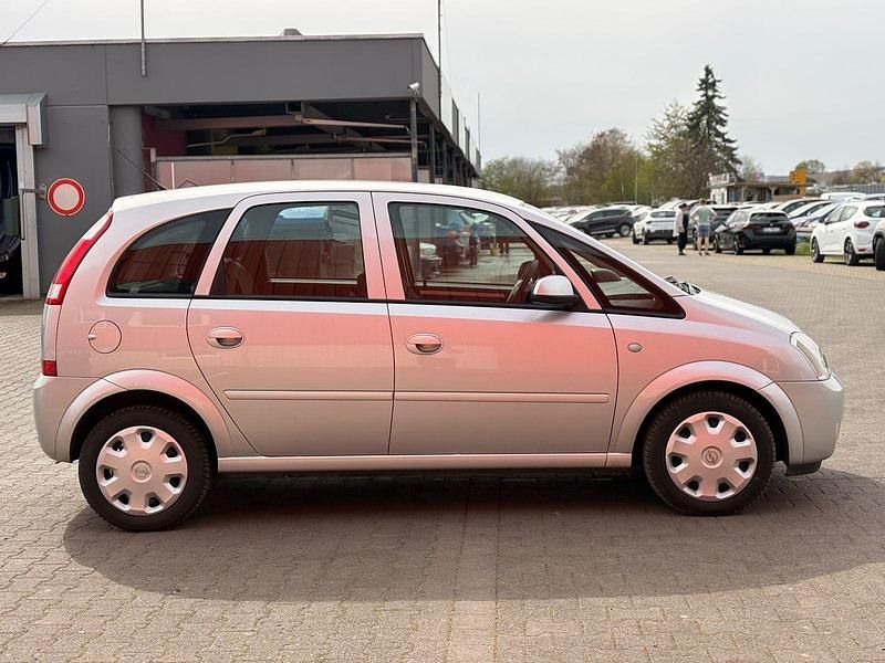 Gebraucht Opel Meriva Edition 101 PS (74 kW) 2005 Silber Van / Kleinbus