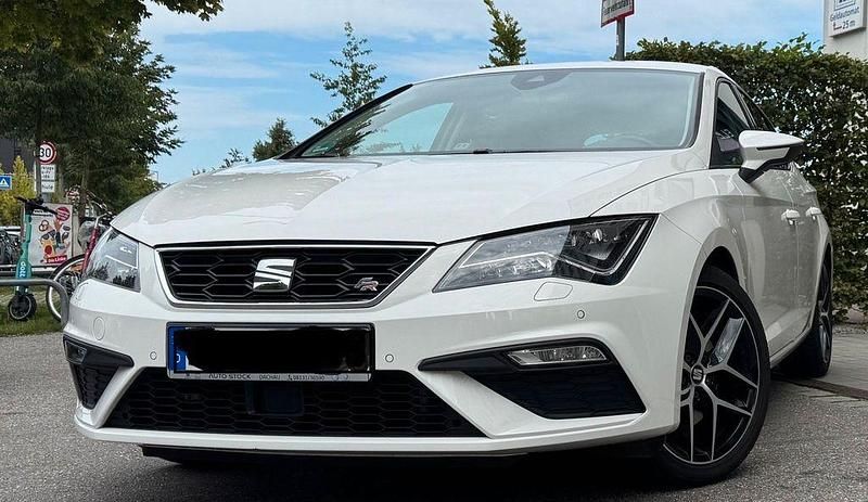 Weiß Gebraucht 2018 Seat Leon ST XCELLENCE Kombi | 17.300 € (Fairer Preis) - Bild 1/4