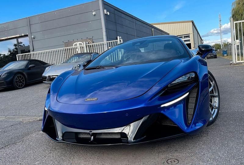 Blau Gebraucht 2024 McLaren Artura Cabrio | 243.950 € - Bild 1/2