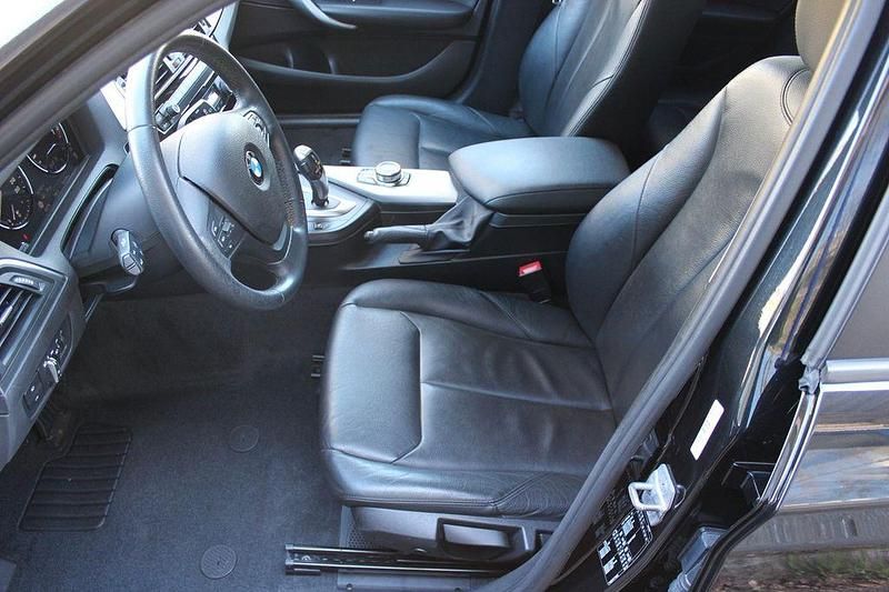 Gebraucht BMW 120 Advantage 184 PS (135 kW) 2018 Schwarz Kleinwagen