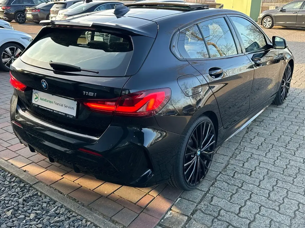 Gebraucht BMW 118 M Sport 140 PS (102 kW) 2019 Schwarz Kleinwagen