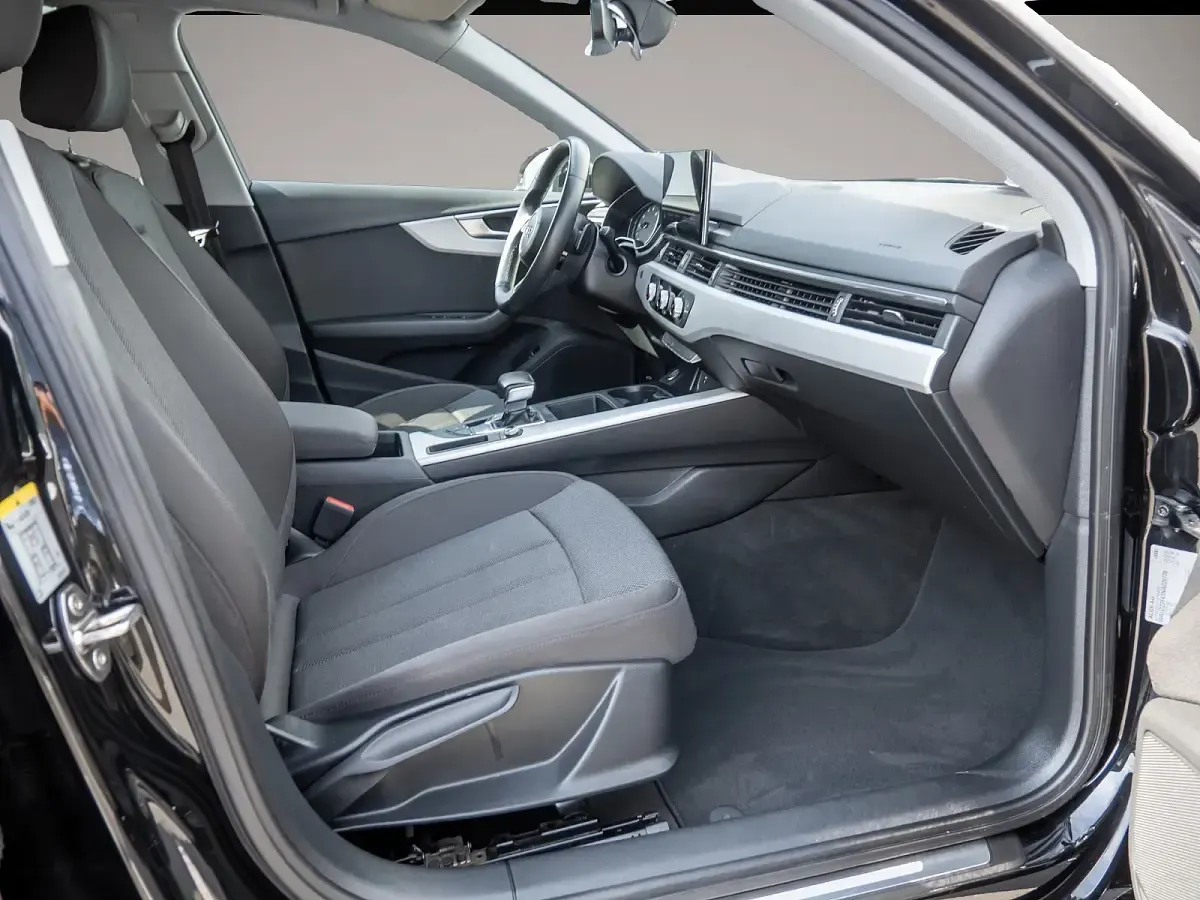 Gebraucht Audi A4 Business 150 PS (110 kW) 2022 Schwarz