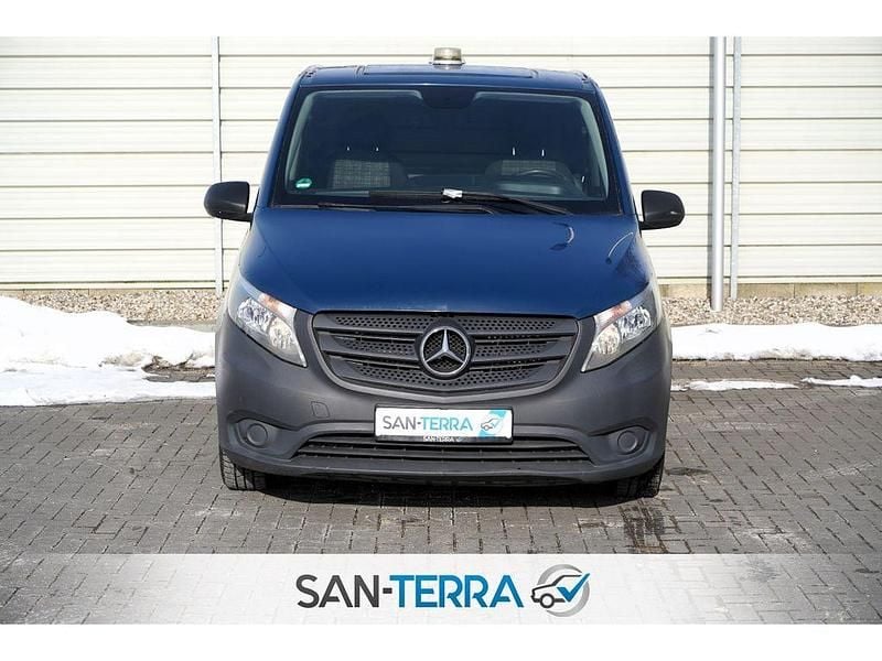 Gebraucht Mercedes Vito 114 PS (83 kW) 2015 Blau Van