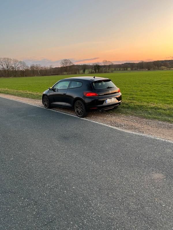 Schwarz Gebraucht 2011 VW Scirocco Coupé | 8.500 € (Superpreis) - Bild 1/4