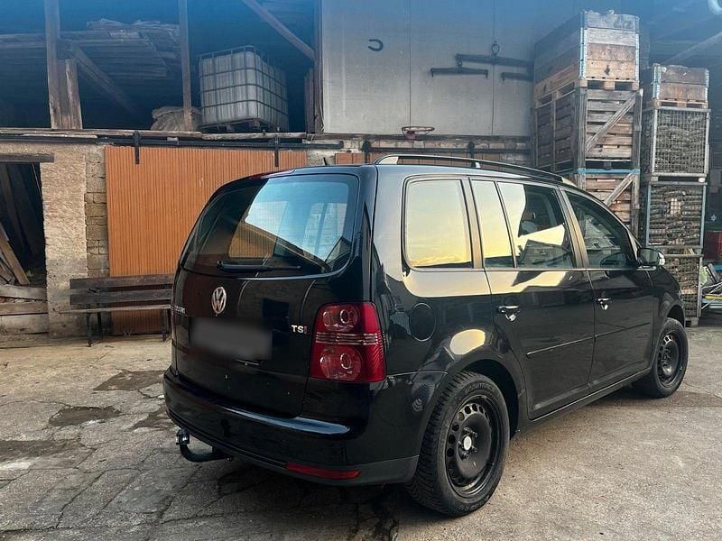 Gebraucht VW Touran 140 PS (102 kW) 2009 Schwarz Van / Kleinbus