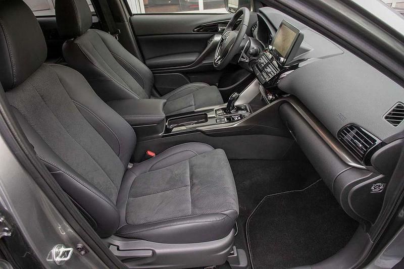 Gebraucht Mitsubishi Eclipse Cross Plus 188 PS (138 kW) 2024 Grau SUV