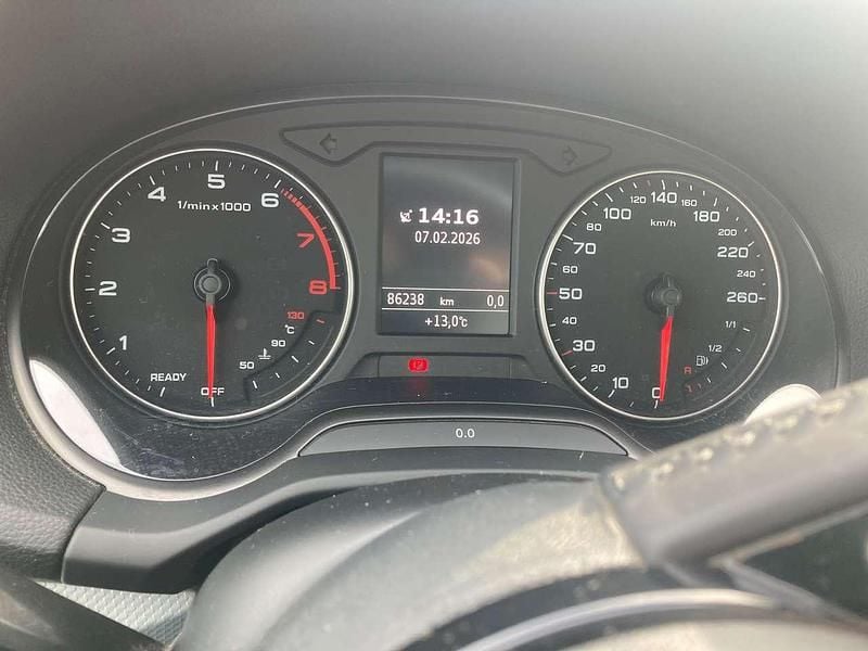 Gebraucht Audi Q2 Design 150 PS (110 kW) 2018 Grau SUV