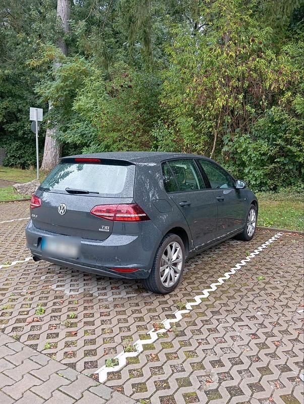Gebraucht 2015 VW Golf VII Kleinwagen | 7.000 € (Guter Preis) - Bild 1/4
