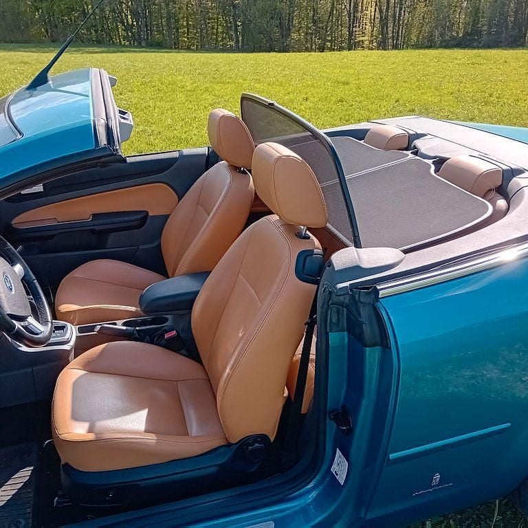 Second-hand Ford Focus Titanium 145 CP (106 kW) 2008 Albastru Cabrio