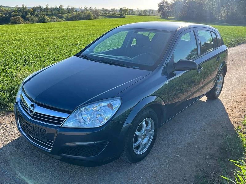Second-hand Opel Astra Edition 90 CP (66 kW) 2009 Albastru Berlinǎ