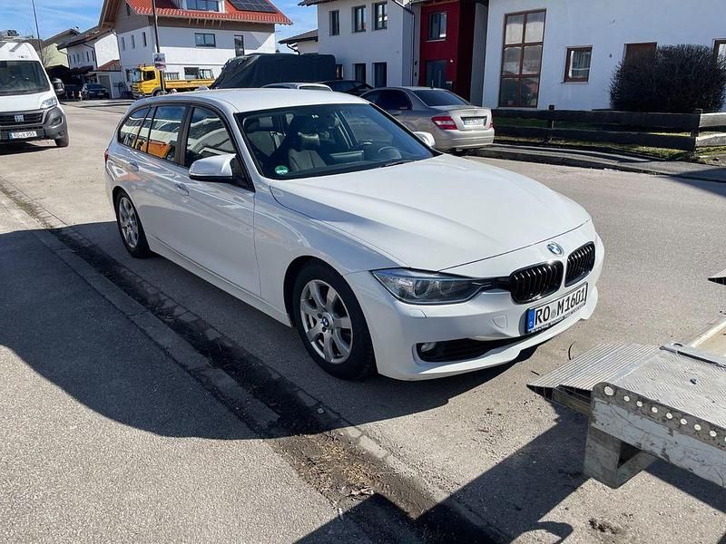 Gebraucht BMW 318 Performance 143 PS (105 kW) 2014 Weiß Kombi