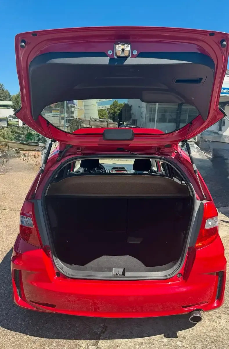 Gebraucht Honda Jazz SI 99 PS (72 kW) 2013 Rot Kleinwagen
