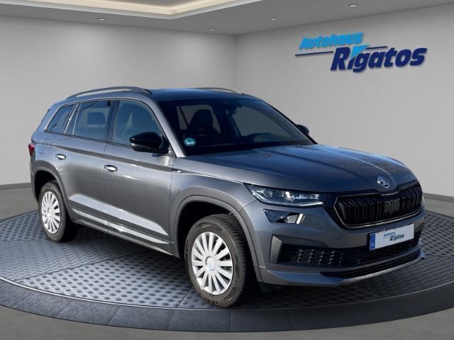 Graphitegrau metallic Gebraucht 2023 Skoda Kodiaq SportLine SUV | 41.990 € (Fairer Preis) - Bild 1/4