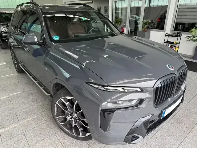 Gebraucht BMW X7 M Sport 352 PS (258 kW) 2022 Andere SUV