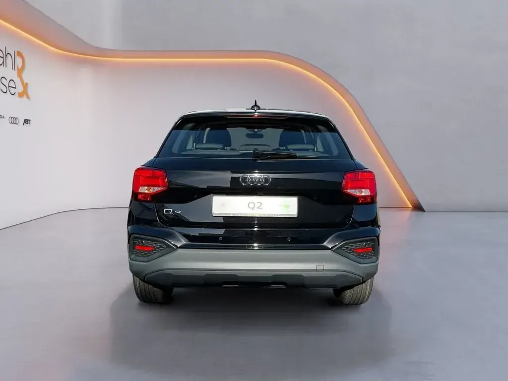 Gebraucht Audi Q2 Sport 116 PS (85 kW) 2026 Brillantschwarz SUV