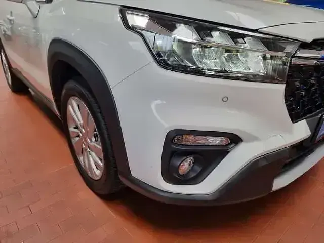 Gebraucht Suzuki SX4 S-Cross Comfort 129 PS (94 kW) 2024 Weiß SUV