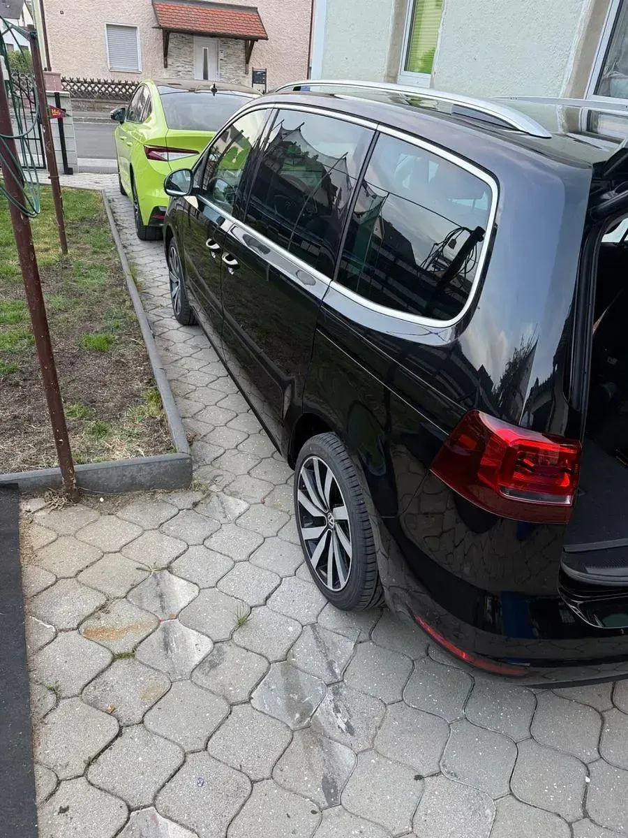 Gebraucht VW Sharan Highline 184 PS (135 kW) 2015 Schwarz Van / Kleinbus