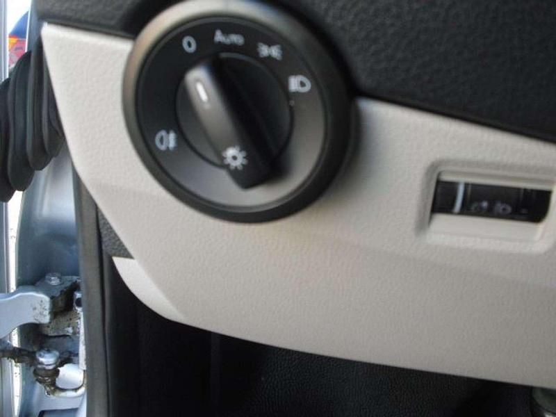 Gebraucht VW Transporter 150 PS (110 kW) 2018 Reflexsilber metallic Van