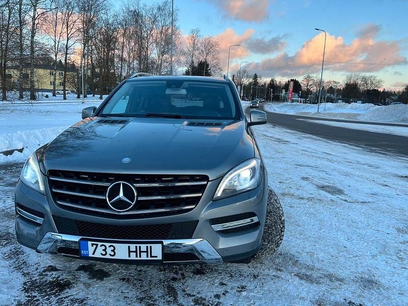 Gebraucht Mercedes ML350 258 PS (189 kW) 2014 Silber SUV