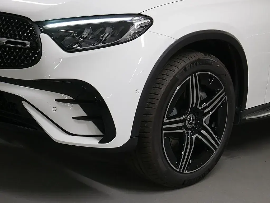 Gebraucht Mercedes GLC200 AMG 163 PS (119 kW) 2026 Unilack polarweiß SUV
