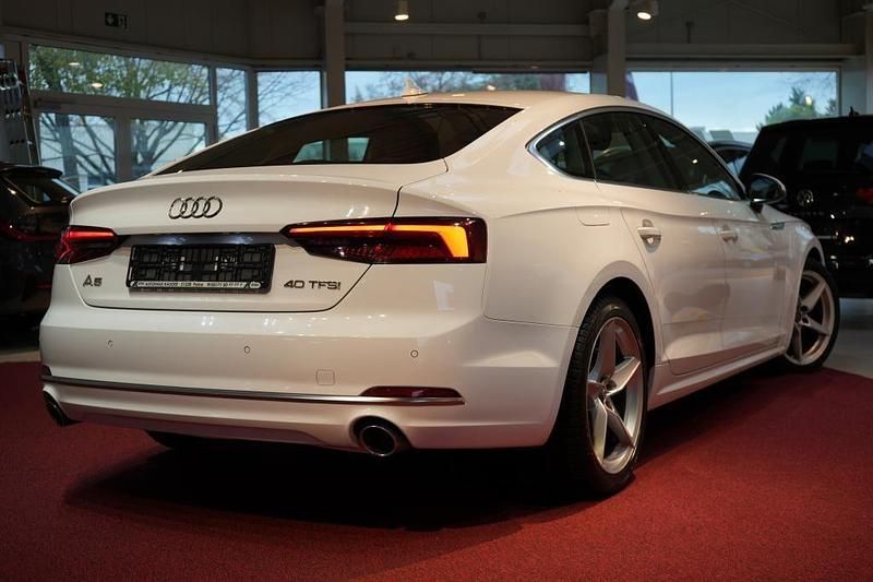 Gebraucht Audi A5 Sport 190 PS (139 kW) 2019 Weiß Coupé