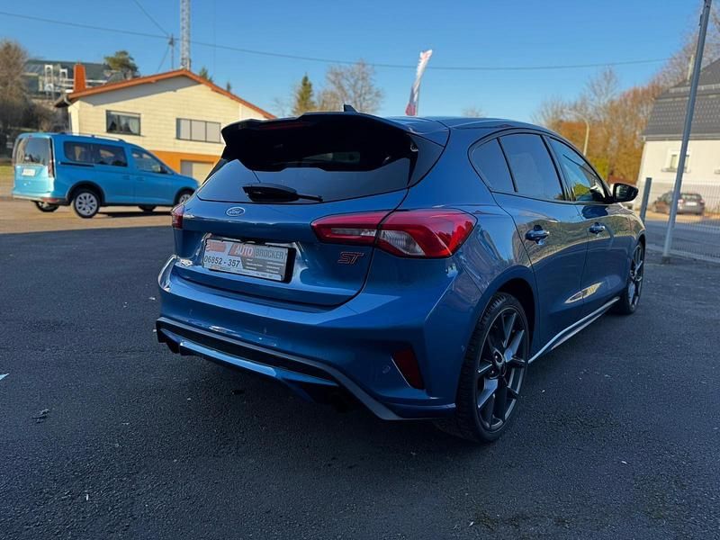 Gebraucht Ford Focus ST 280 PS (205 kW) 2019 Blau Limousine