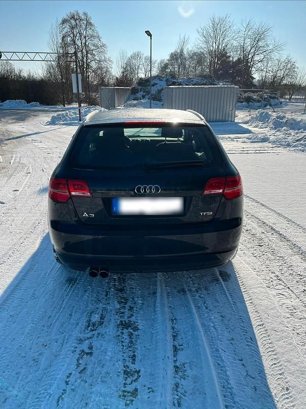Gebraucht Audi A3 125 PS (91 kW) 2011 Schwarz Kleinwagen