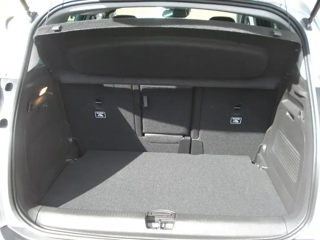 Gebraucht Opel Crossland Elegance 110 PS (80 kW) 2024 Silber SUV
