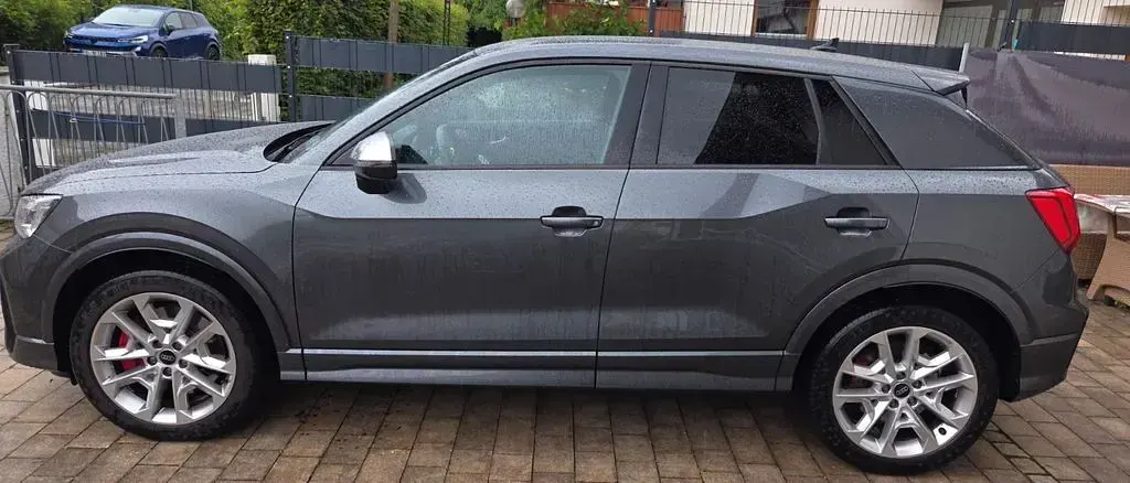 Gebraucht Audi SQ2 Sport 300 PS (220 kW) 2024 Grau SUV