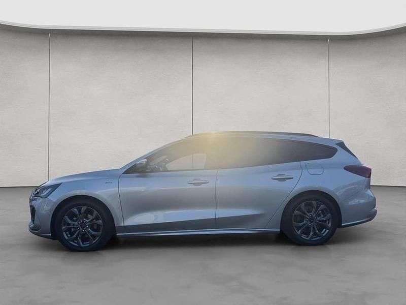 Gebraucht Ford Focus ST-Line X 155 PS (114 kW) 2024 Moondust silber metallic Kombi