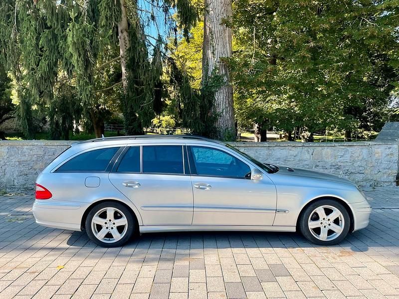 Gebraucht Mercedes E280 190 PS (139 kW) 2007 Silber Kombi