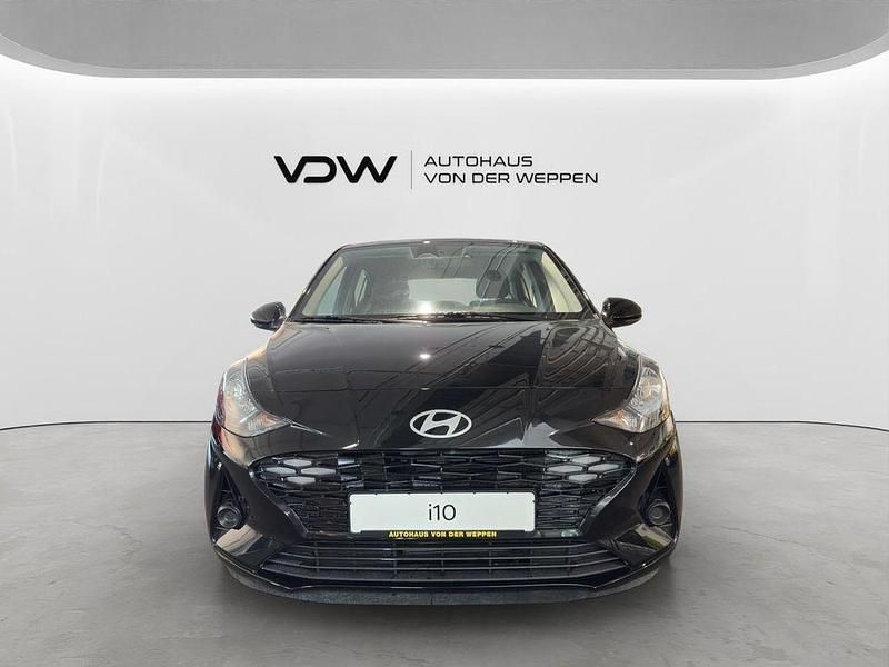 Neu Hyundai i10 Trend 63 PS (46 kW) 2025 Phantom black (schwarz) Kleinwagen