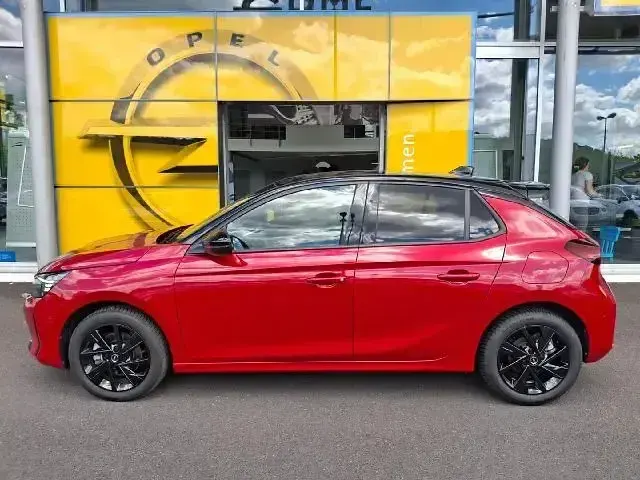 Gebraucht Opel Corsa 101 PS (74 kW) 2023 Peperoncino/schwarz Kleinwagen